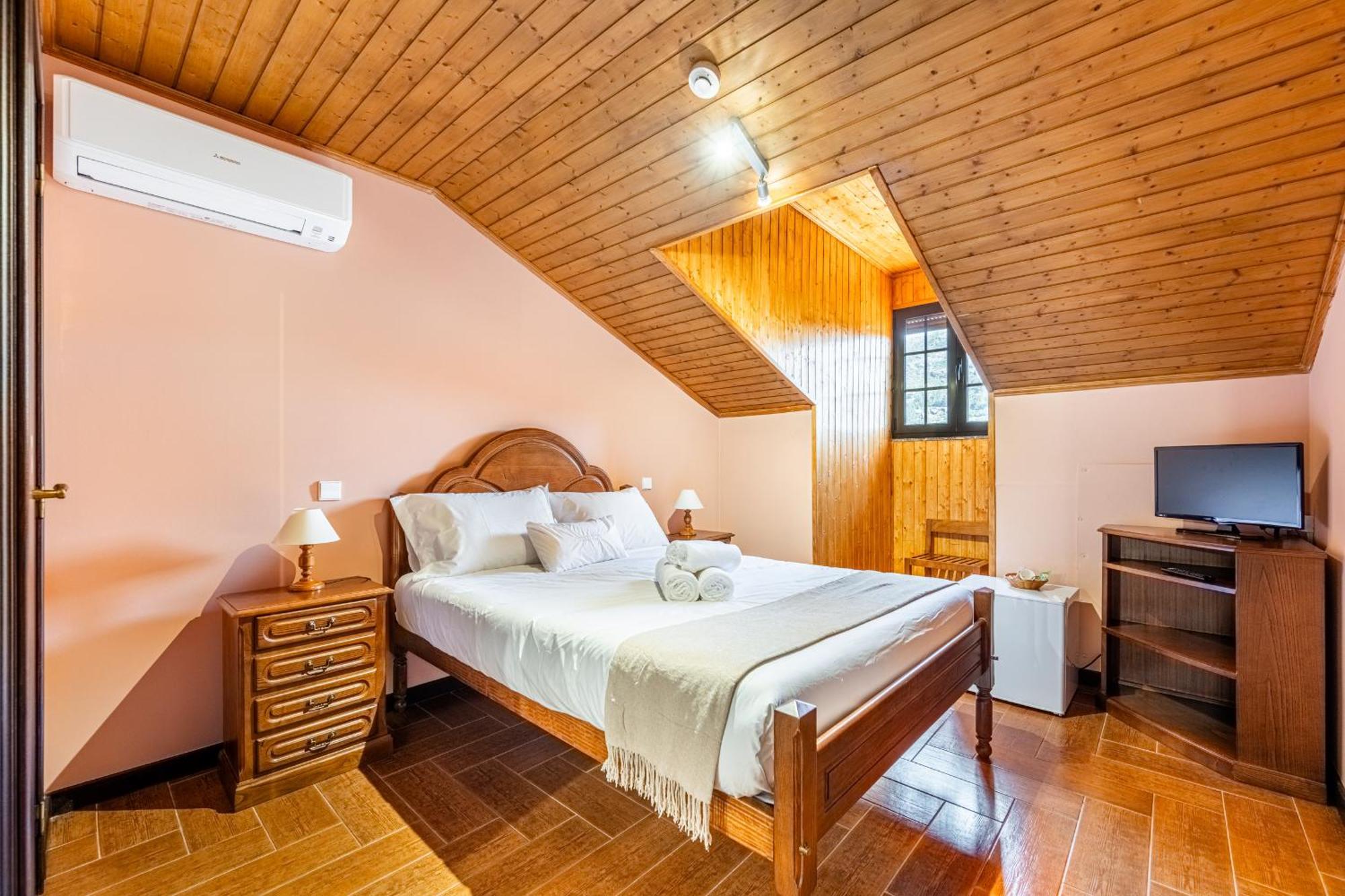 Alojamento de Turismo Rural Quinta Da Carvalha *